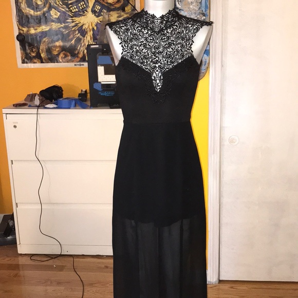 Victorian goth lace maxi dress small